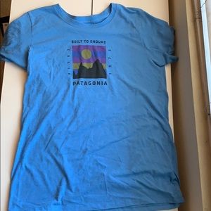 Patagonia light blue t shirt women’s med